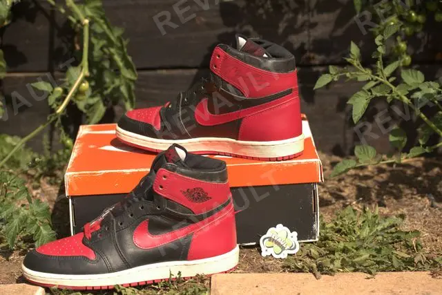 Jordan 1 Bred 1985 signed by Michael Jordan  — Revault Studio
